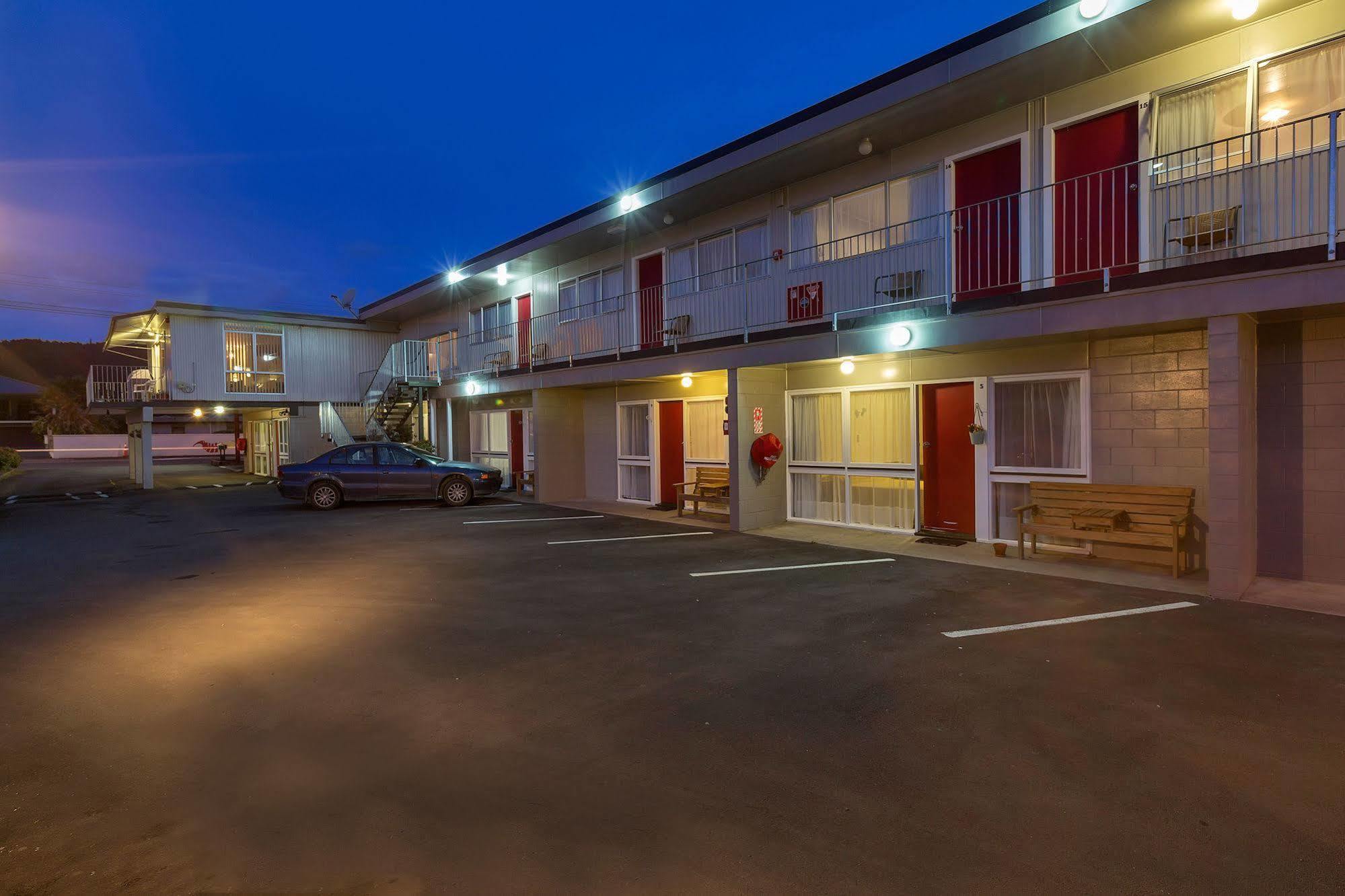 Continental Motel Whangarei Eksteriør billede